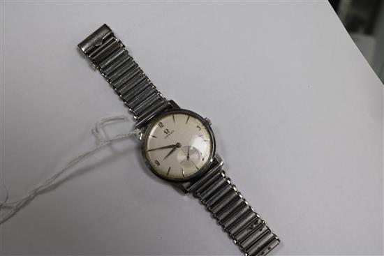 A gentlemans 1940s? stainless steel Omega manual wind wrist watch.